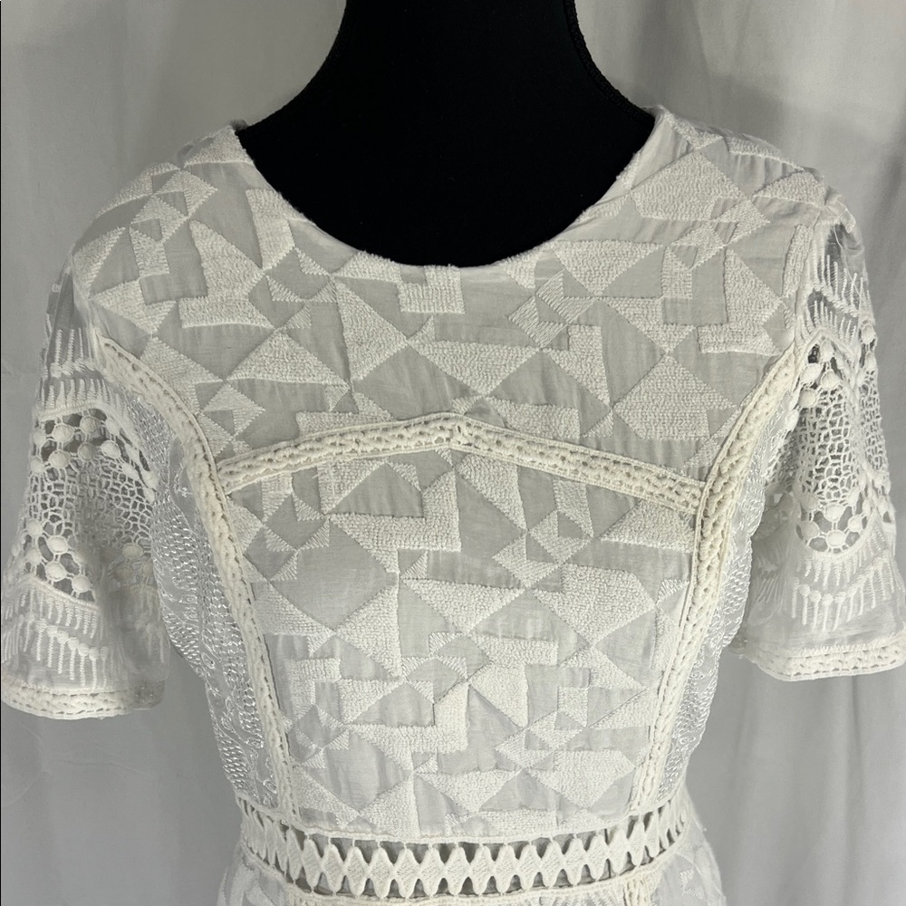 eri and ali White Lace Dress Size 8 - Picture 3 of 10